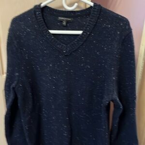 Men’s Banana Republic vneck sweater